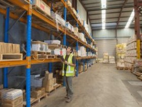 美国海外仓一件代发服务:跨境卖家的高效补货利器