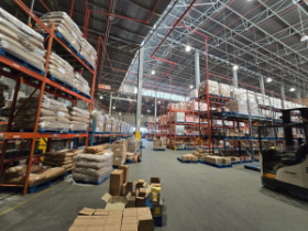 订单暴涨却发不出货?聊聊英国自营海外仓如何成为我的“救命稻草”