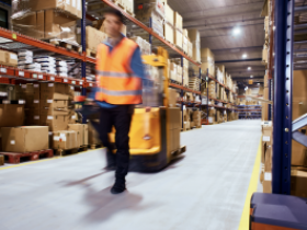 中小卖家如何用英国海外仓一件代发降本增效?