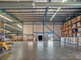 爆款月销819万美元,断货只需2天补救?英国海外仓帮大忙