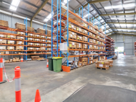 广州吊带裙卖爆海外,服装品类英国海外仓一件代发很重要!