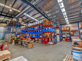 TikTok热榜揭秘:做跨境必须懂的英国海外仓真相