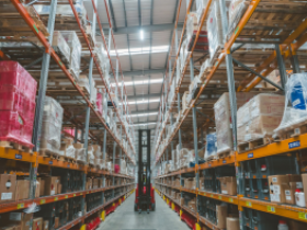 英国海外仓的费用高吗?具体怎么算的