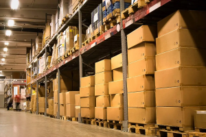 英国自营海外仓中转服务一般怎么收费的?