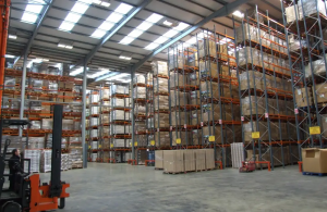 亚马逊的FBA仓库和第三方的自营海外仓有啥区别?怎么选?