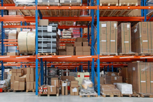 跨境合规这么严格,卖家用自营海外仓还是家庭海外仓好