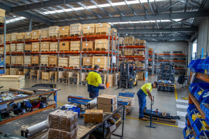 为什么很多英区亚马逊卖家喜欢FBA仓和英国海外仓混用?