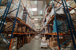 鞋类海外仓一件代发英国，费用由哪些部分构成？