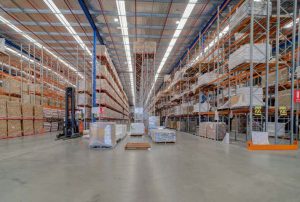 TikTok英国海外仓有哪些渠道可以找到合适的服务商？