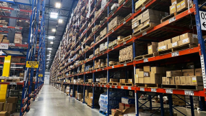 英国海外仓一件代发是多少件起步的？费用怎样？