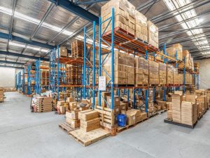 英国海外仓一件代发指南：家居快消日化品如何玩转本土化派送？