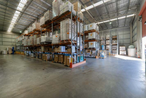 超大件英国海外仓一件代发仓储一般多少钱？