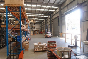 消费风向变了?二手衣橱背后的海外仓物流暗战