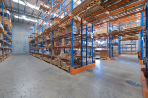 人体工学支架走红TikTok Shop,英区卖家怎么用好海外仓服务?