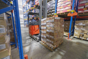 TikTok男装爆款，怎么靠英国海外仓复刻？