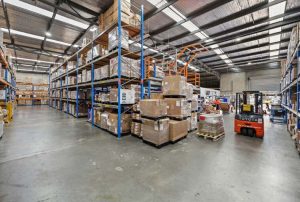 英国海外仓免仓期一般多久啊?仓储费怎么算呢?