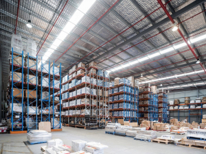 数码配件品类使用英国海外仓：一件代发与退货换标成本解析