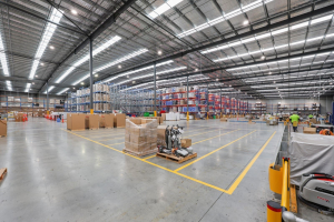 Temu 英国的户外用品卖家,是国内直发好还是海外仓代发好?